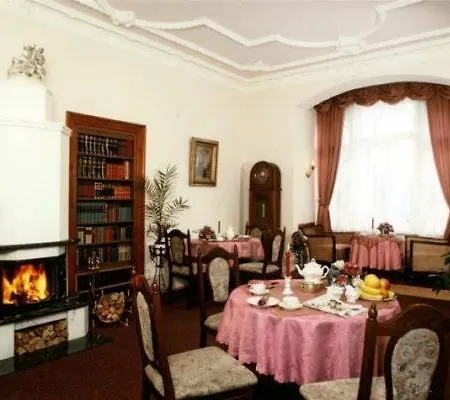 - Marie Hotel