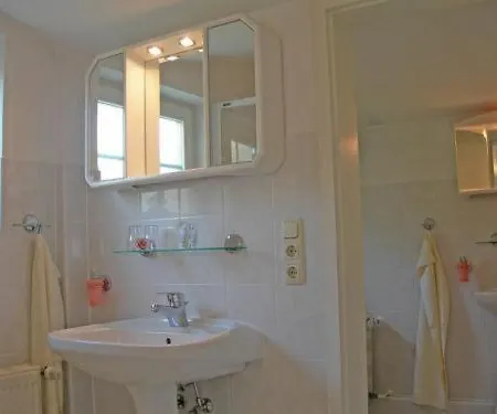 - Marie Hotel 3*