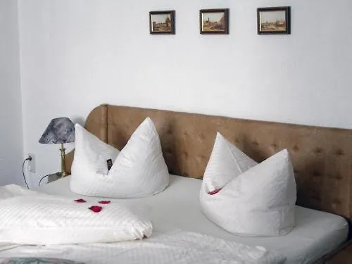 - Marie راديبول